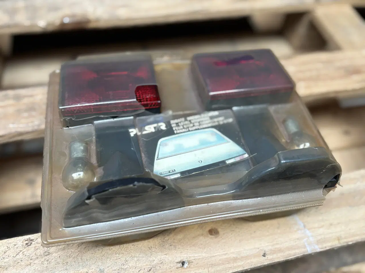 Billede 3 - Stoplygter retro til bagruden på bil