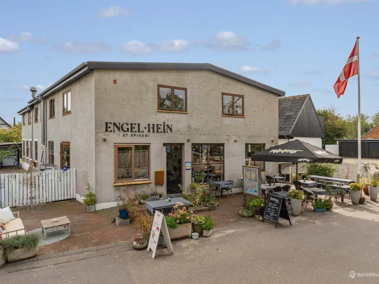 Billede 3 - Bolig og erhverv midt i Nordby – 475 m2. talrige muligheder og havkig