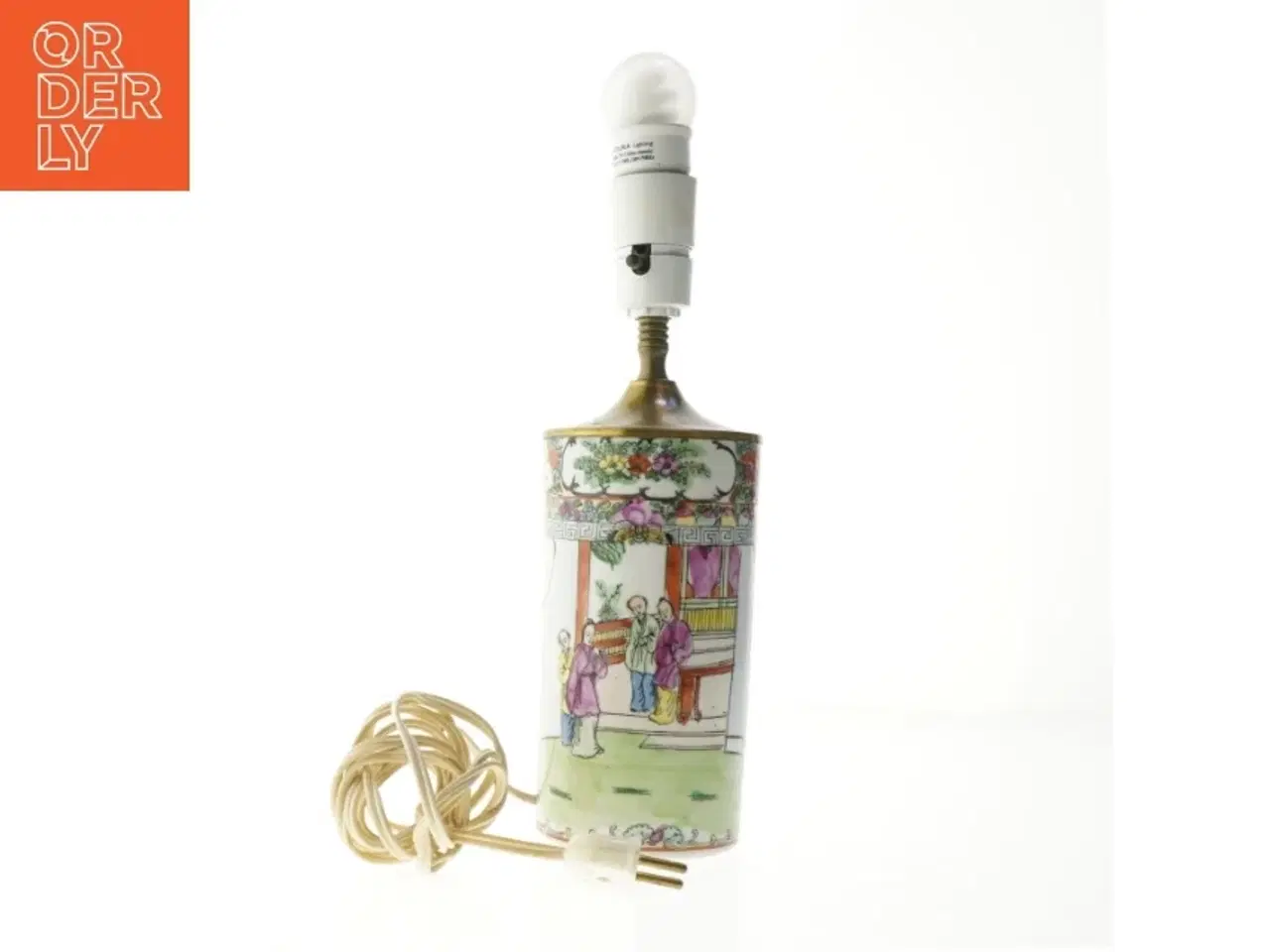 Billede 1 - Bordlampe med asiatisk dekoration (str. 36,5 cm)