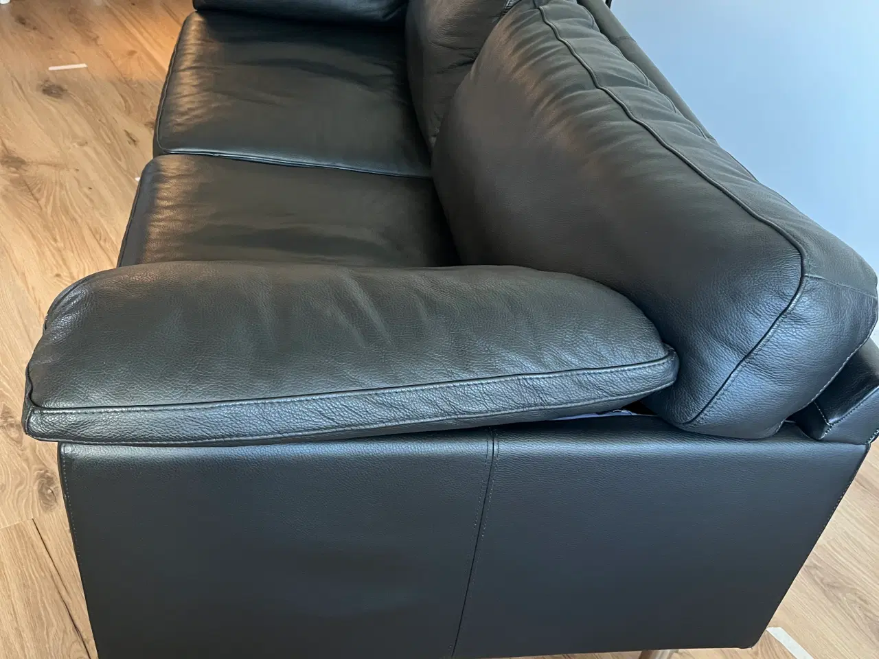 Billede 2 - Sofa SKALMA ægte okselæder