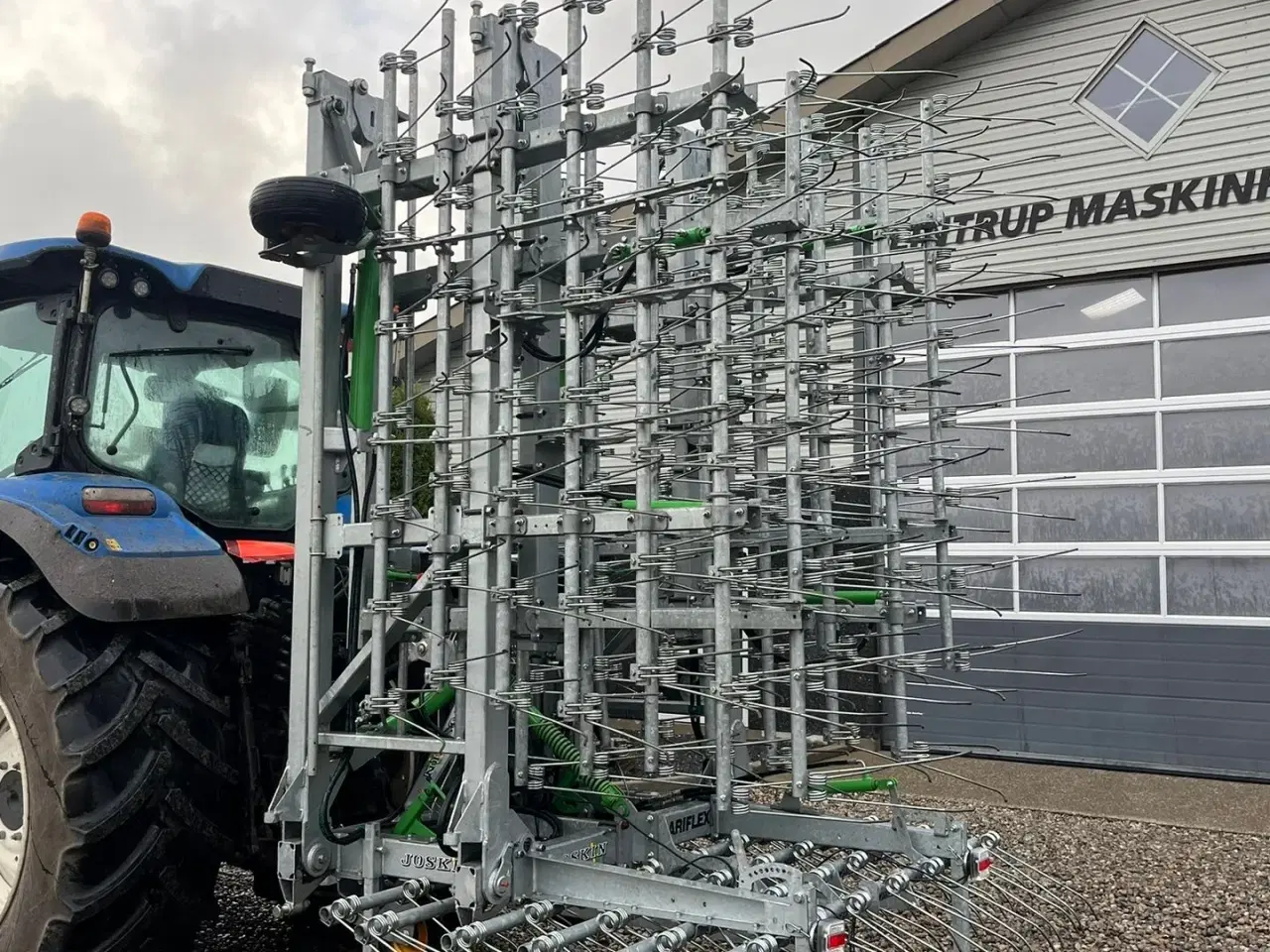 Billede 12 - Joskin SCARIFLEX 1200 R6S6 12m bredstrigle med 6rækker tænder. Noget at det ypperste man kan få.