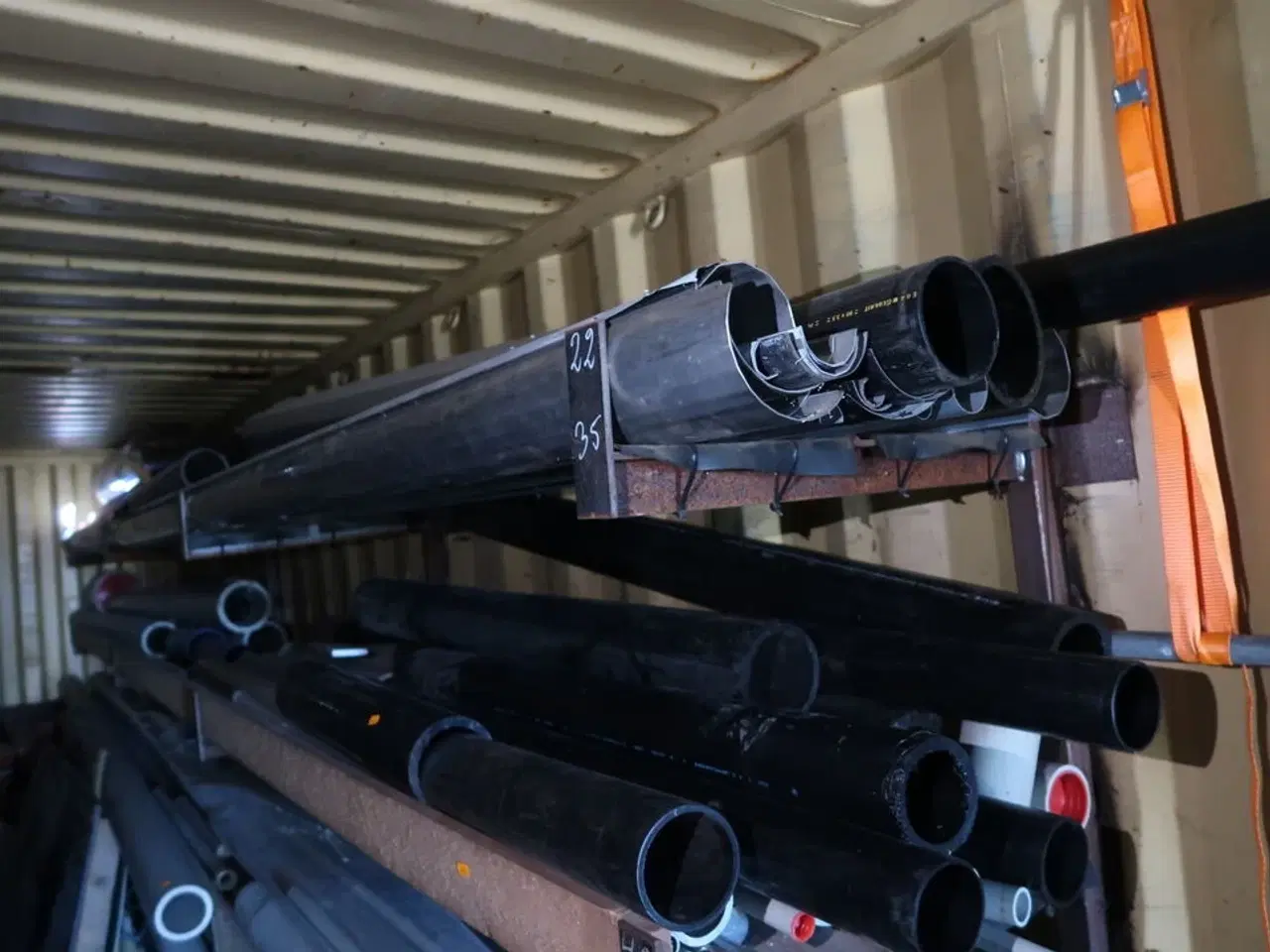 Billede 4 - Grenreol med div. Tagrender, rør m.m.