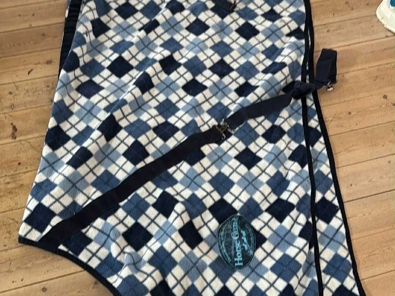 Billede 2 - Fleece dækken str 155