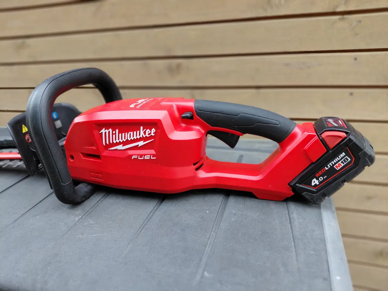 Billede 3 - Hækkeklipper på batteri sælges med batteri