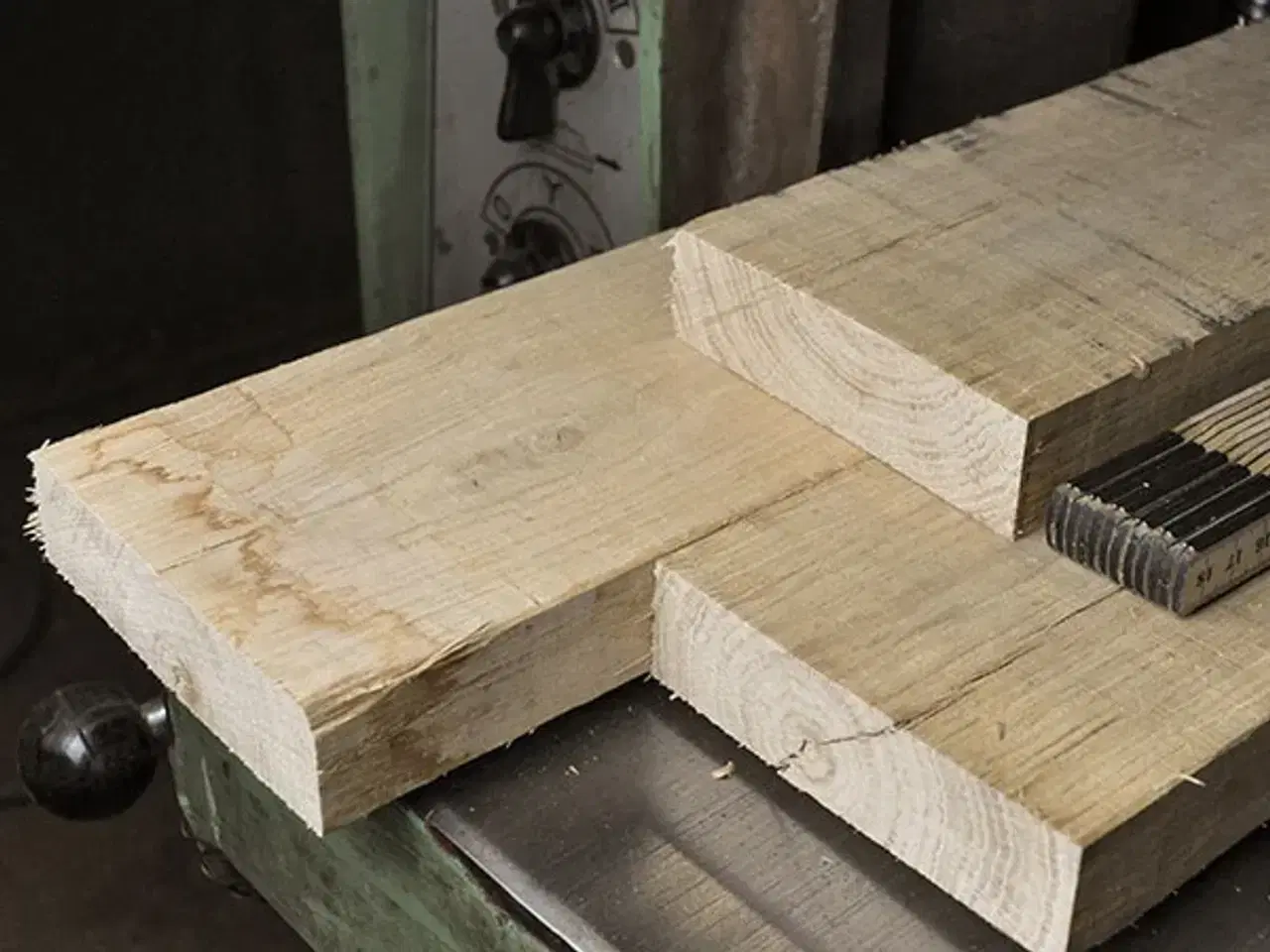 Billede 5 - Egetræ - lægter, brædder, rundstok m.m.