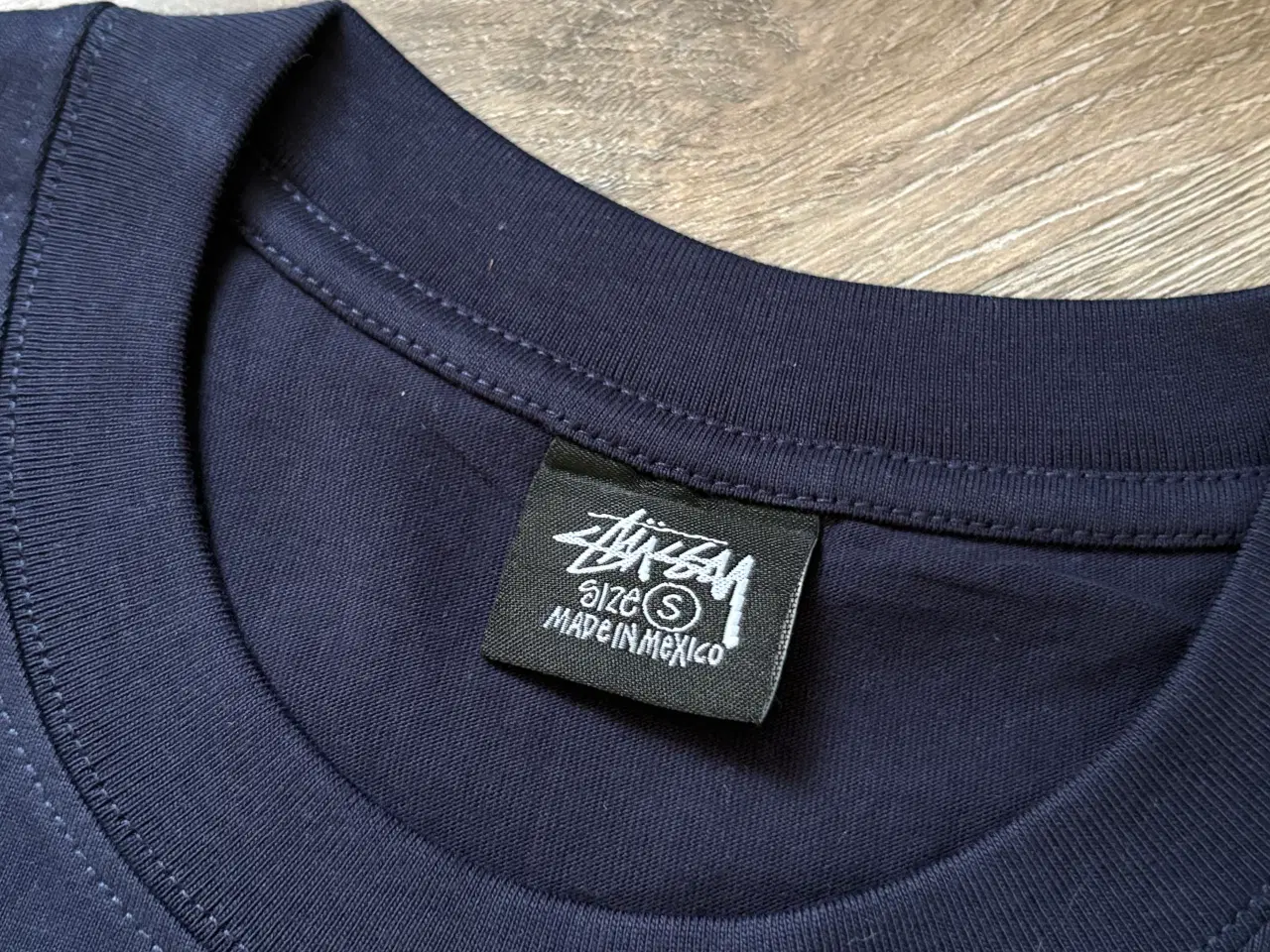 Billede 3 - Stussy Tshirt small mørke blå