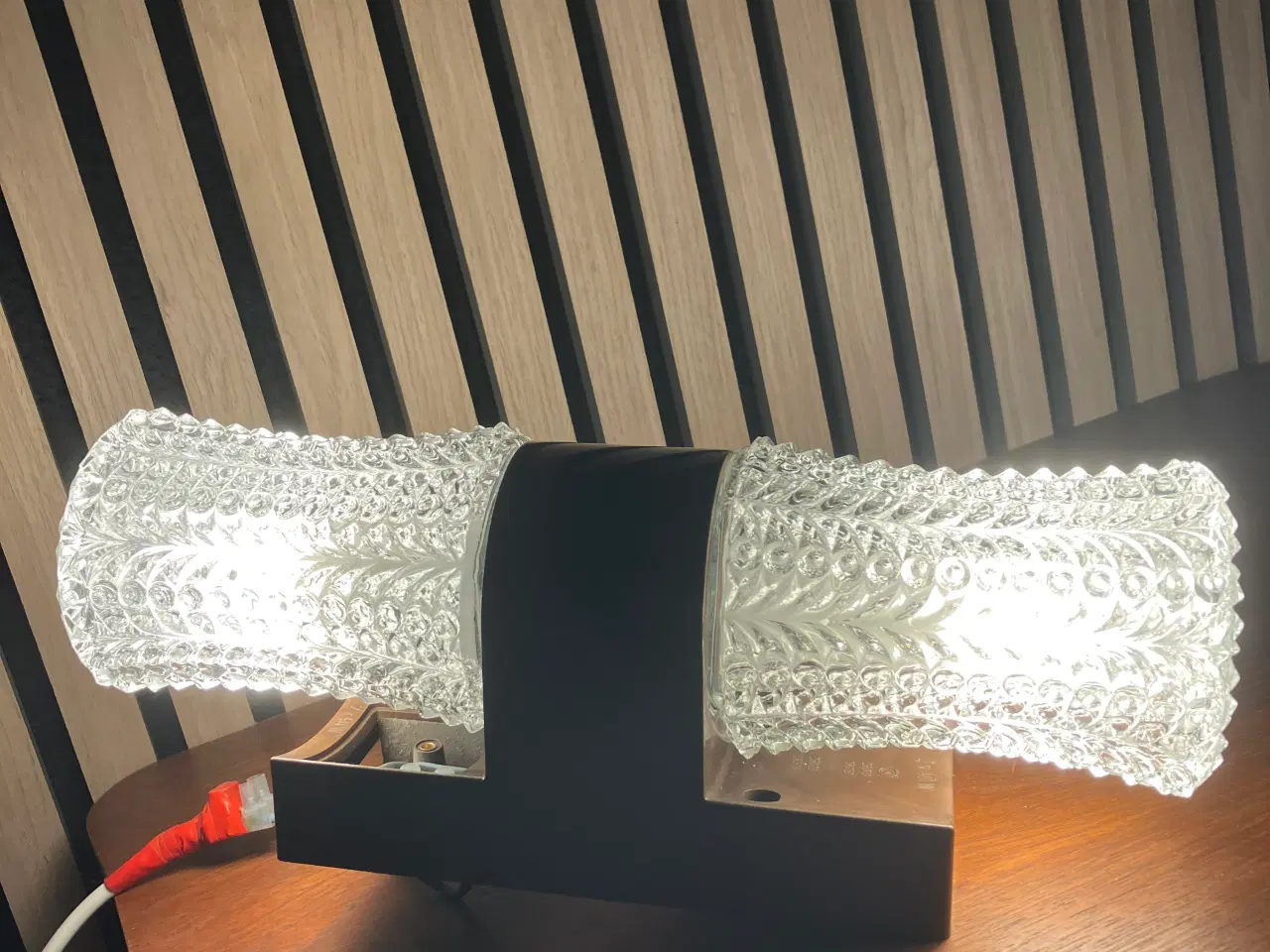 Billede 1 - Retro lampe til badeværelset eller gangen.