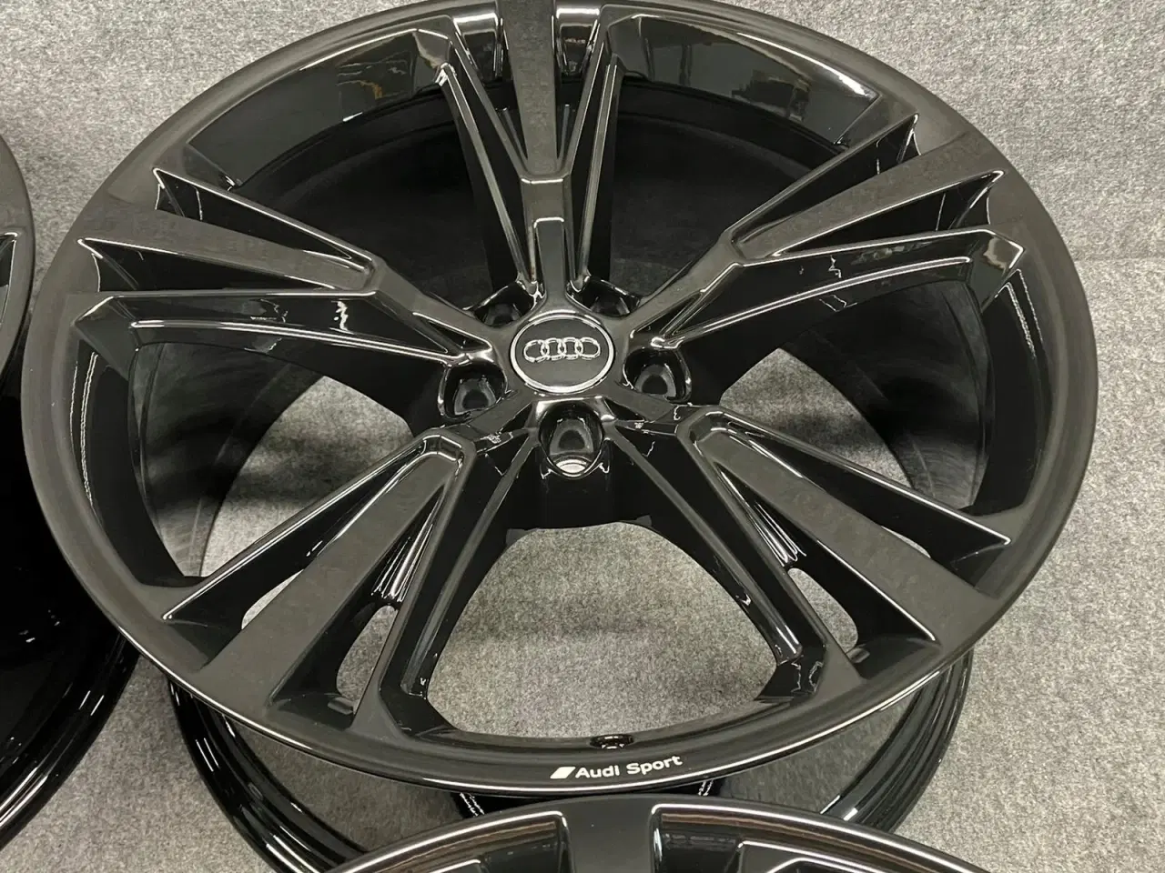 Billede 3 - ALUFÆLGE AUDI Q7 Q8 4M8 21"