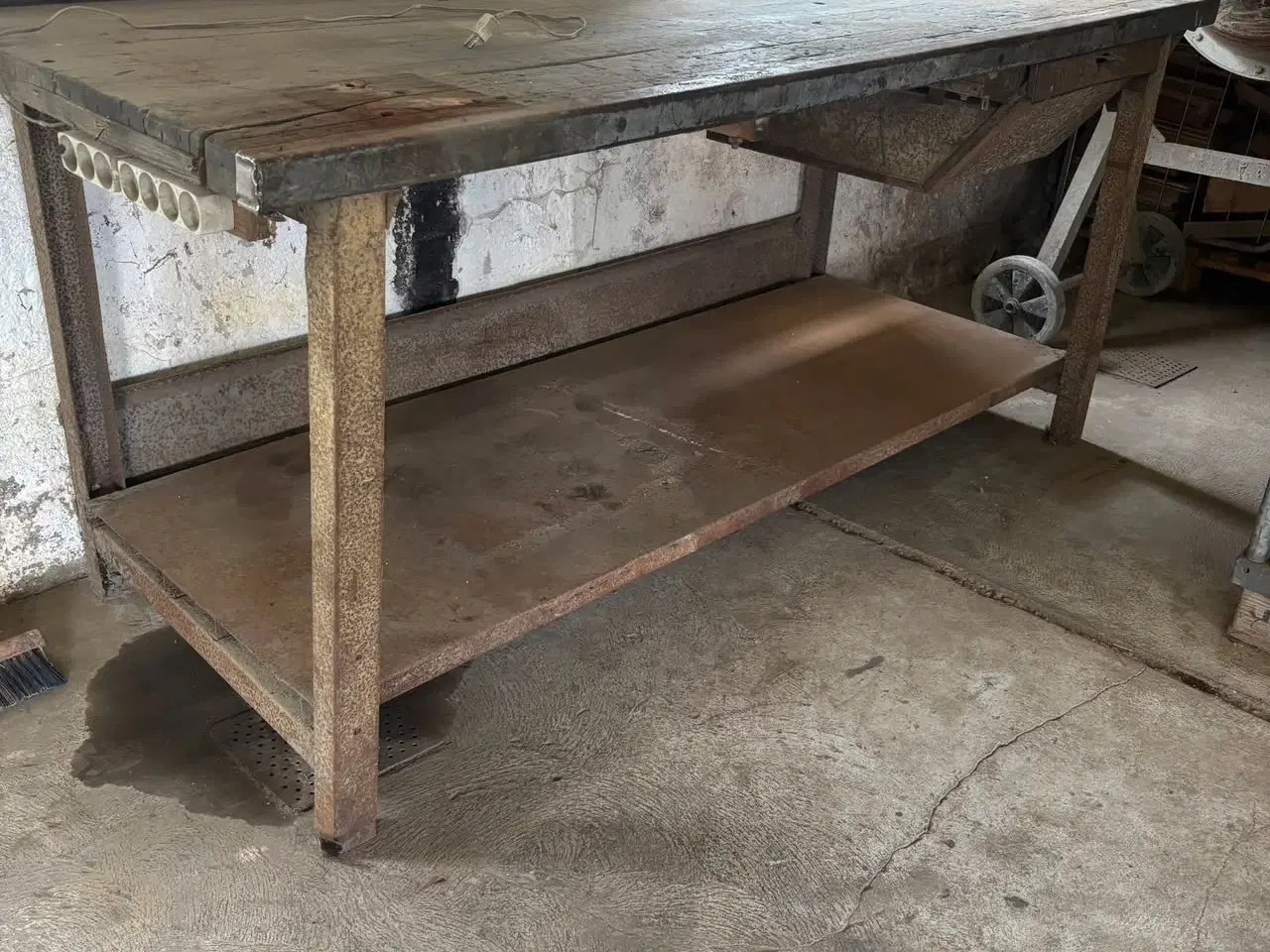 Billede 3 - Værkstedsbord sælges