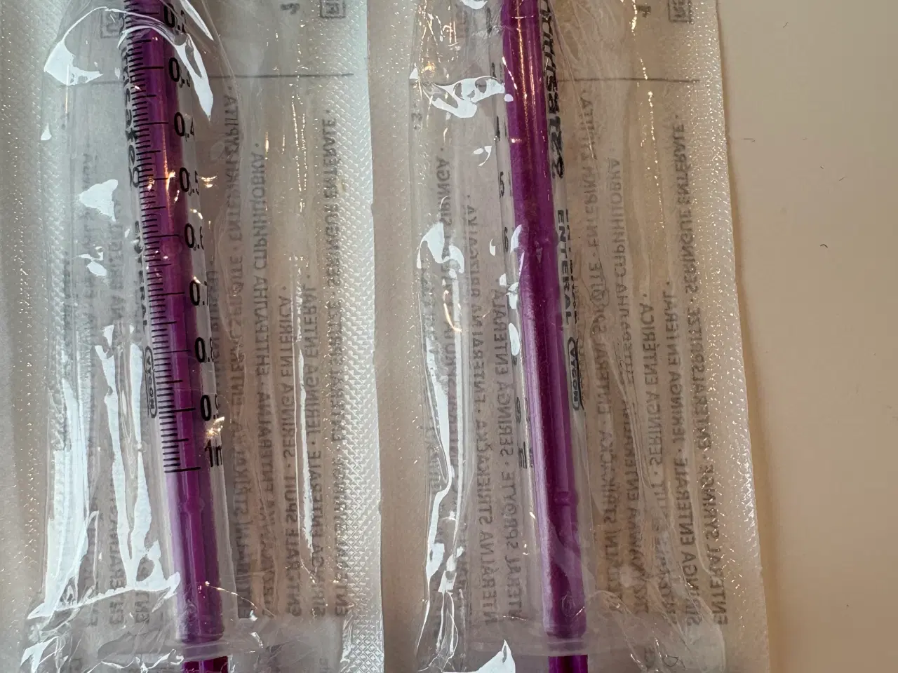 Billede 8 - Alle mulige sprøjter som bruges til nyfødte