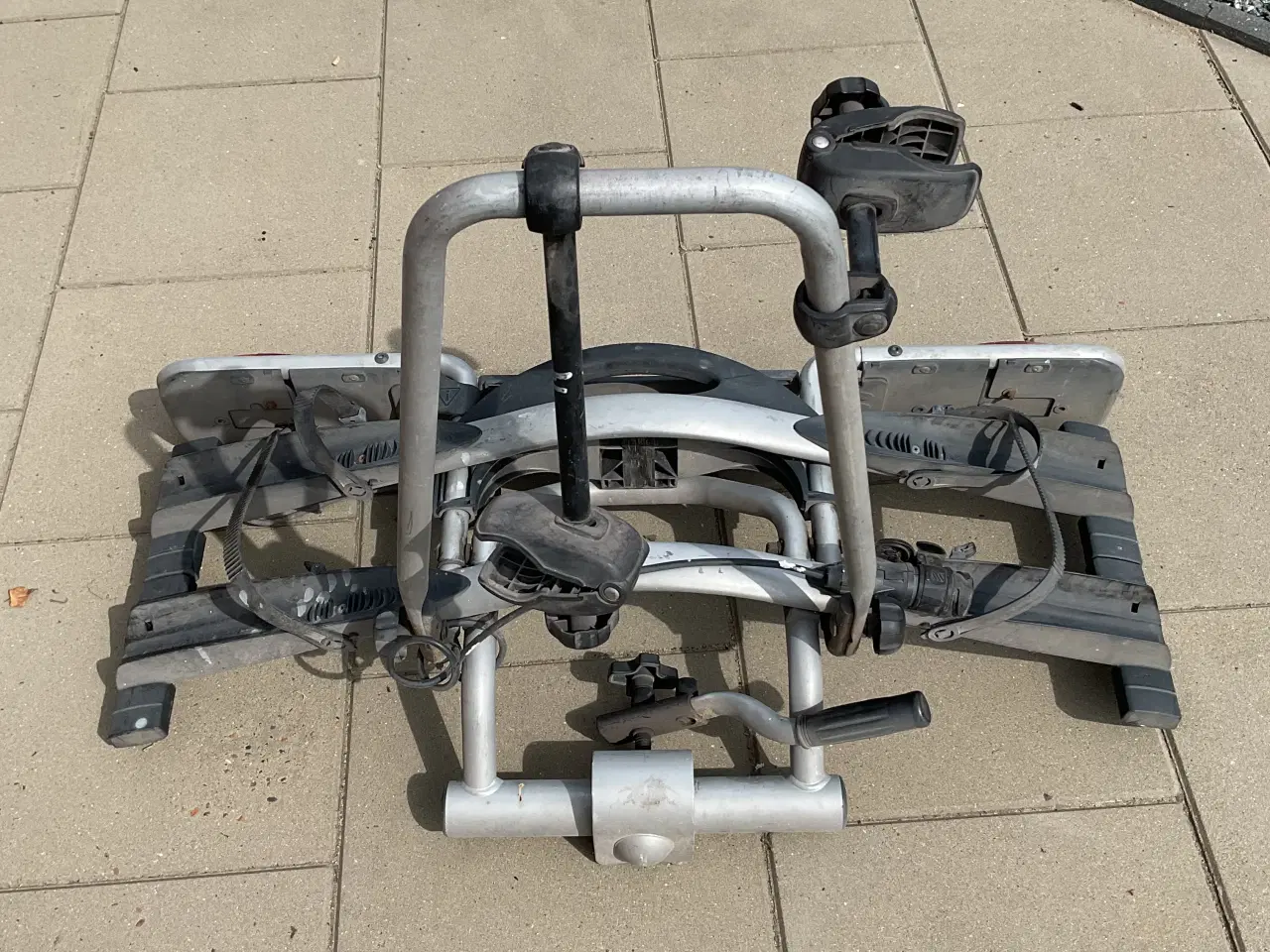 Billede 2 - Thule cykelholder med vippefuntion