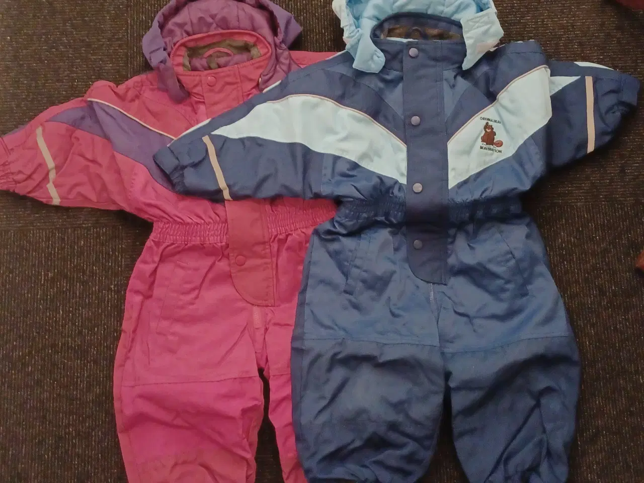 Billede 1 - Velholdte flyverdragter sælges