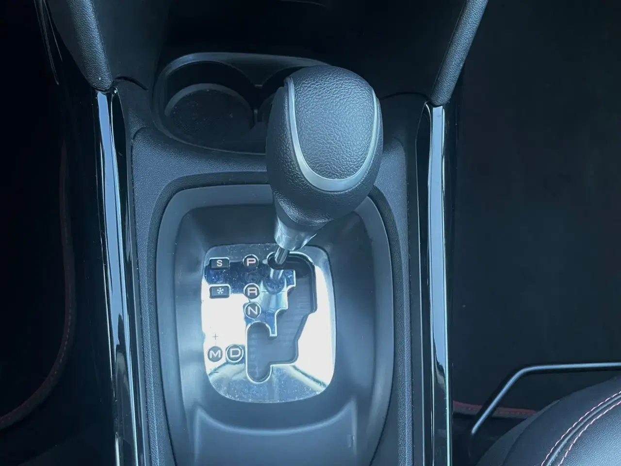 Billede 8 - Peugeot 2008 1,5 BlueHDi 120 GT Line Sky EAT6