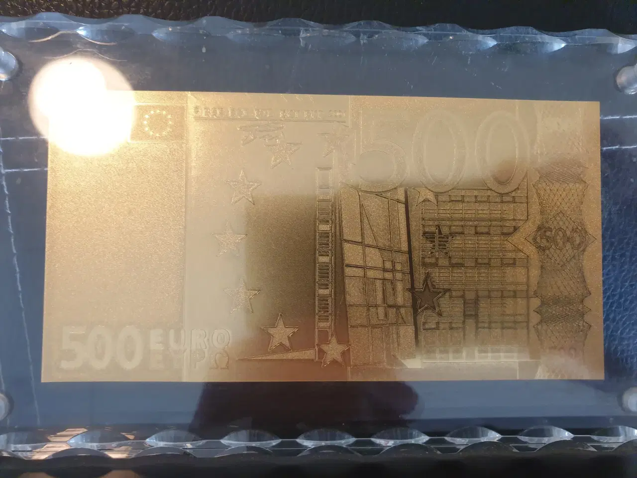 Billede 4 - Forgyldt 500 euro seddel i 24 karat bladguld