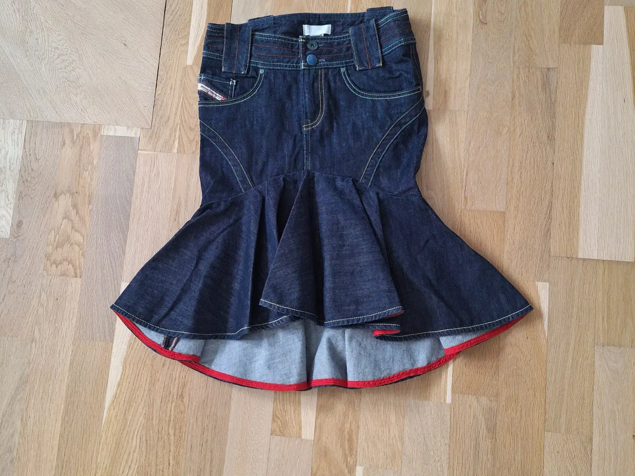 Billede 1 - Nederdel	