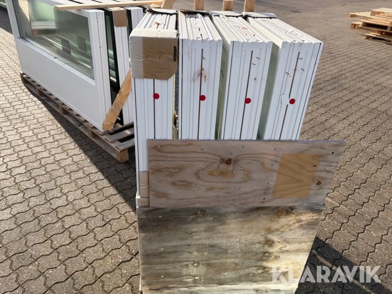 Billede 2 - Vinduer Outline Træalu 3 lags 8 styk