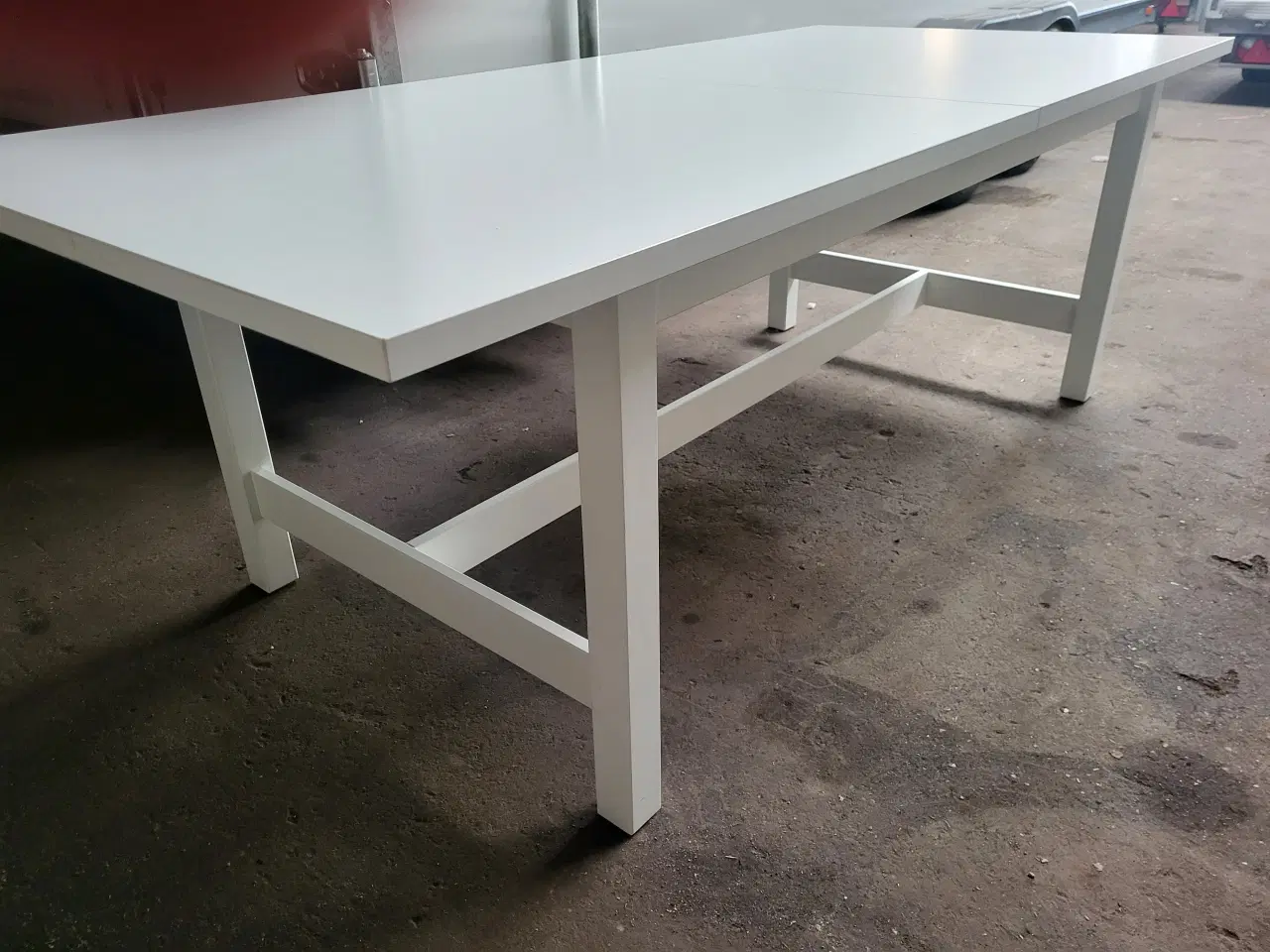 Billede 2 - Spisebord+ekstra plade med 10 stole 