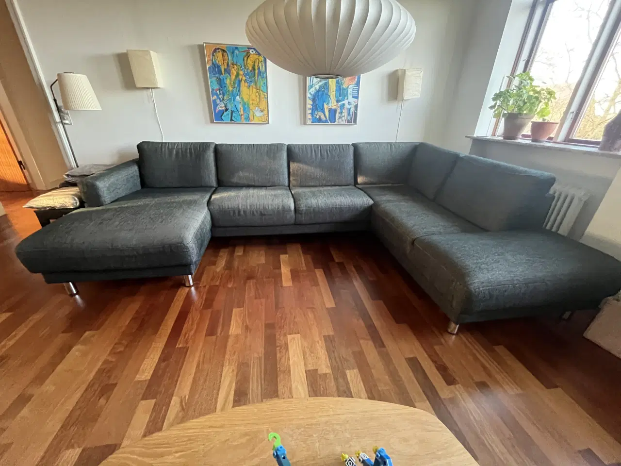 Billede 1 - Hjørnesofa med chaiselong og puf 