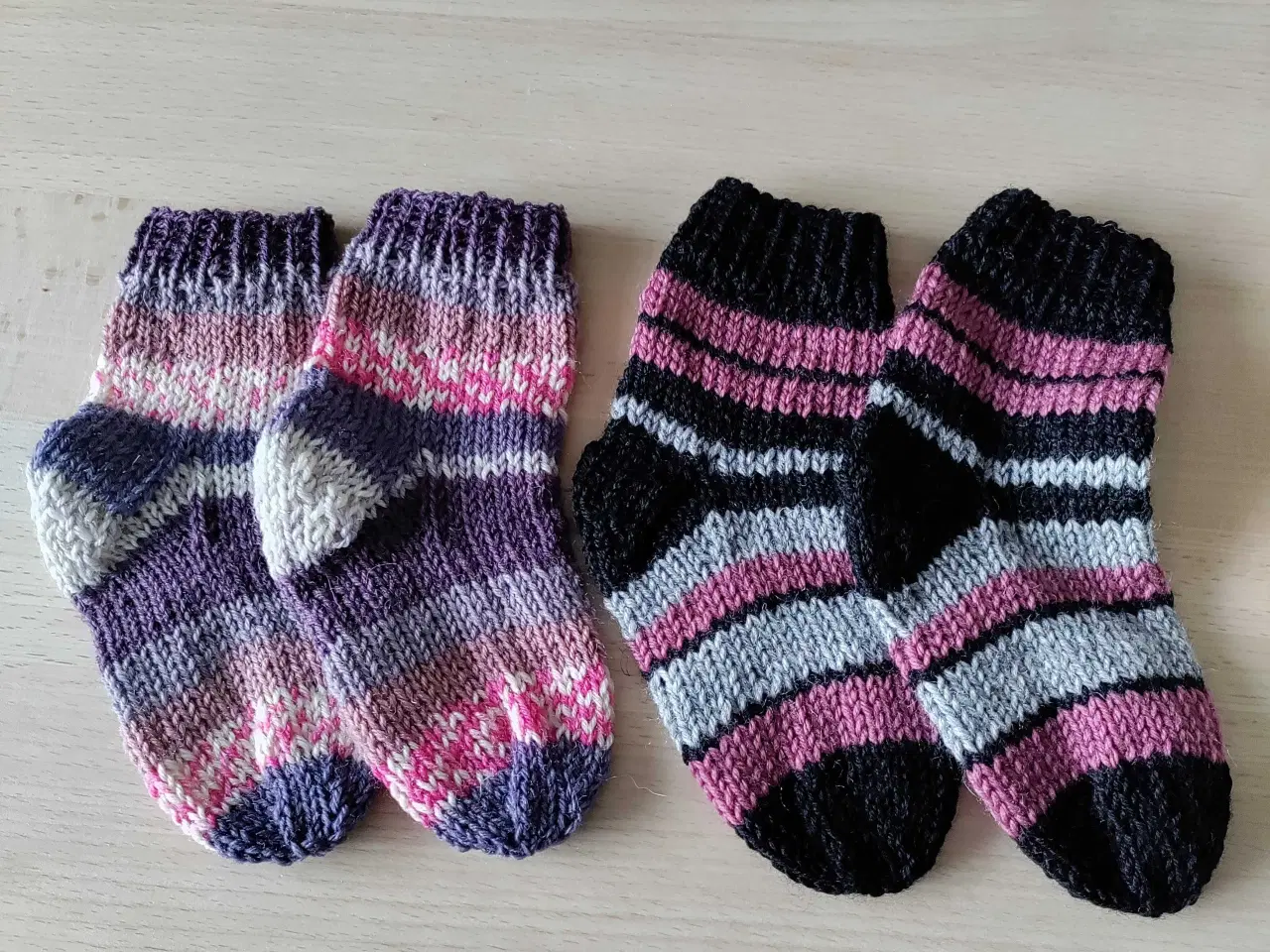 Billede 4 - Baby uldsokker