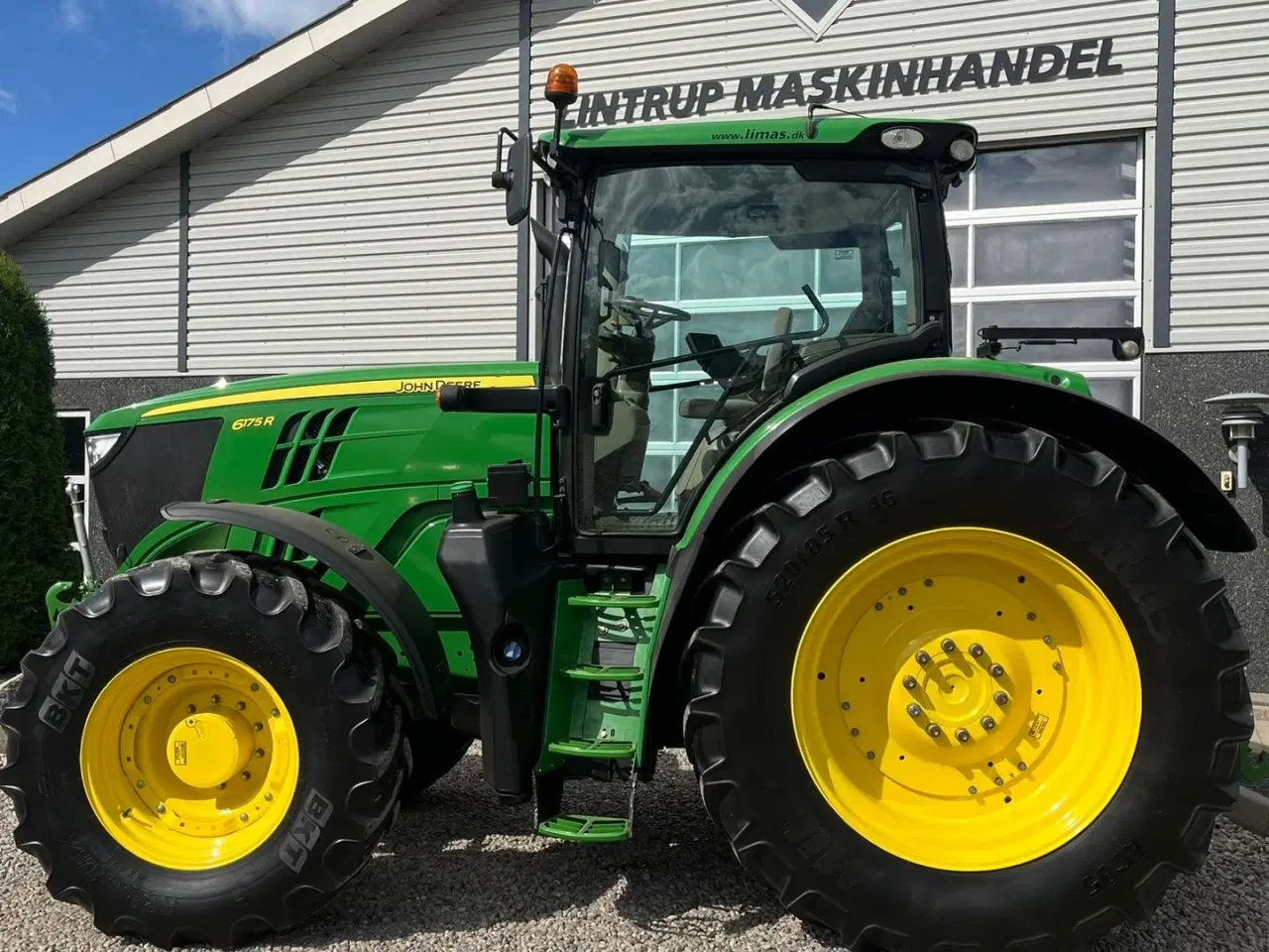 Billede 11 - John Deere 6175R Med frontlift og frontPTO samt luft anlæg