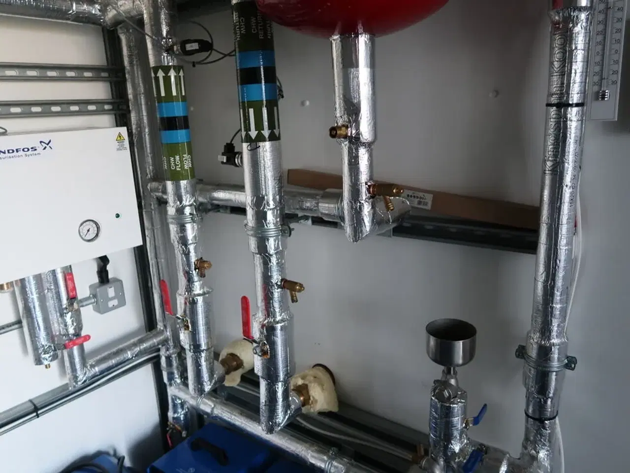 Billede 35 - 20 fods isolering container indrettet som testcenter af overskudsvarme (læs beskrivelse)