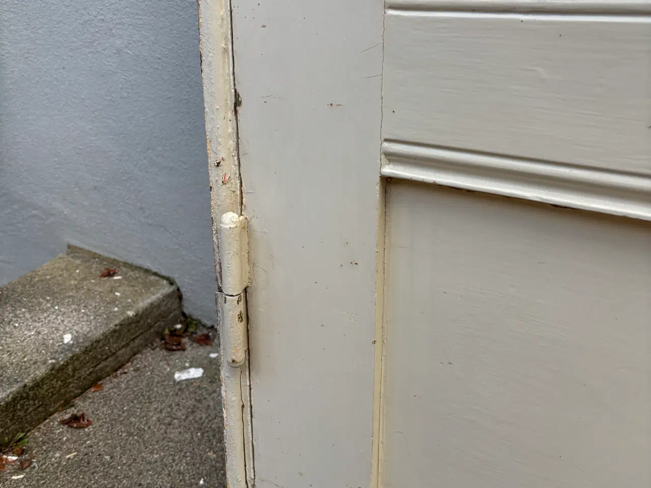 Billede 6 - Fin gammel dør med fyldninger