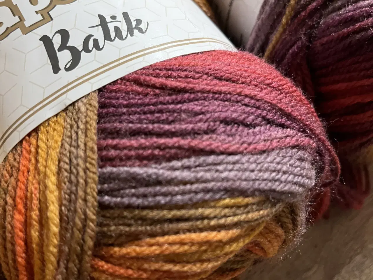 Billede 3 - 2 nøgler garn