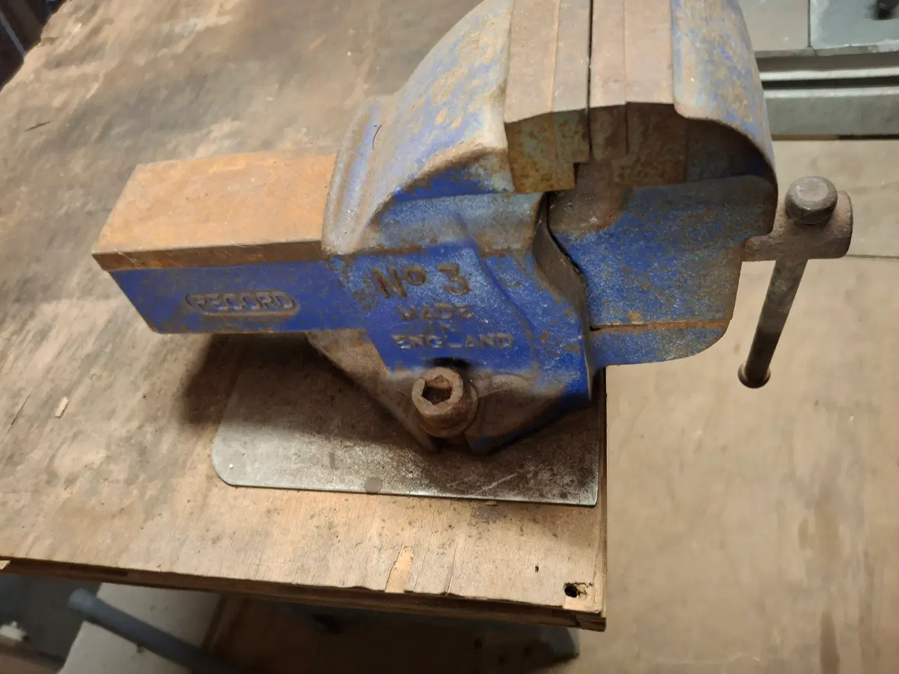 Billede 3 - Værkstedsbord med skruestik 