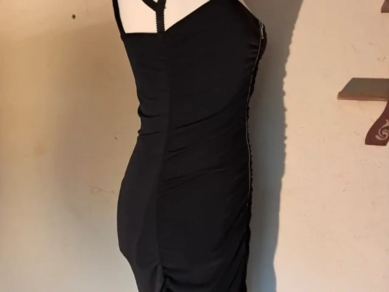 Billede 4 - Divided str. 36 kjole