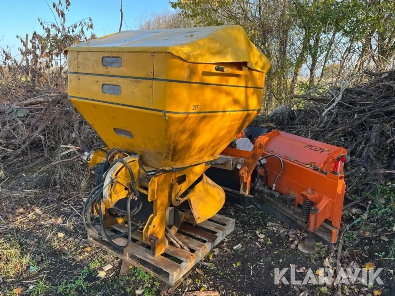 Billede 1 - Saltspreder og sneplov Bøgballe 217