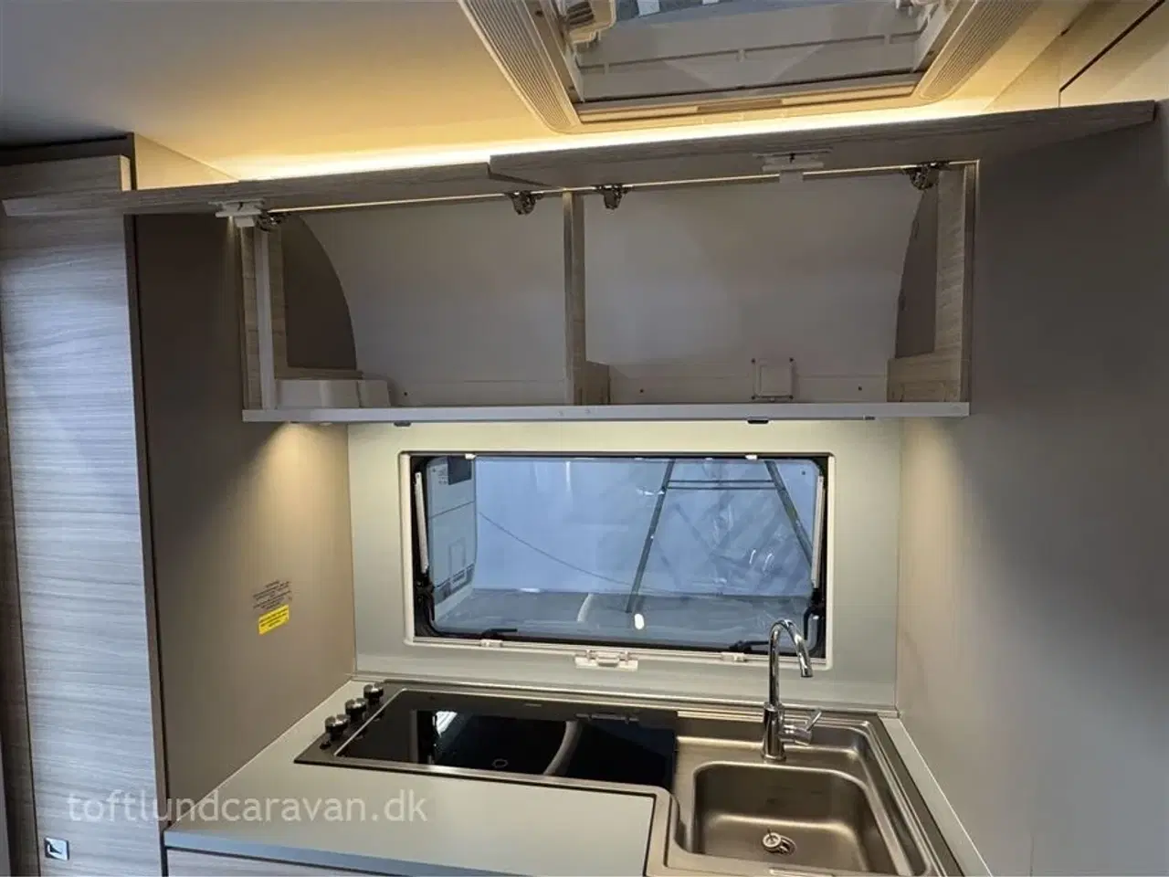 Billede 17 - 2020 - Adria Altea4Four 362 LH   Fremtræder som ny, m/MOVER+GULVVARME+STORT KØL/FROST mv. ET SUPER GODT TILBUD HER.