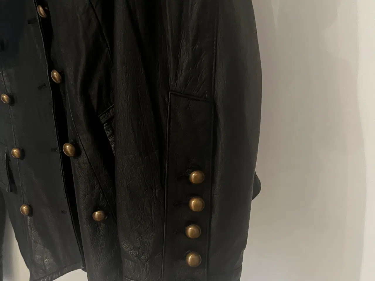 Billede 5 - Læderjakke sort str 38/40