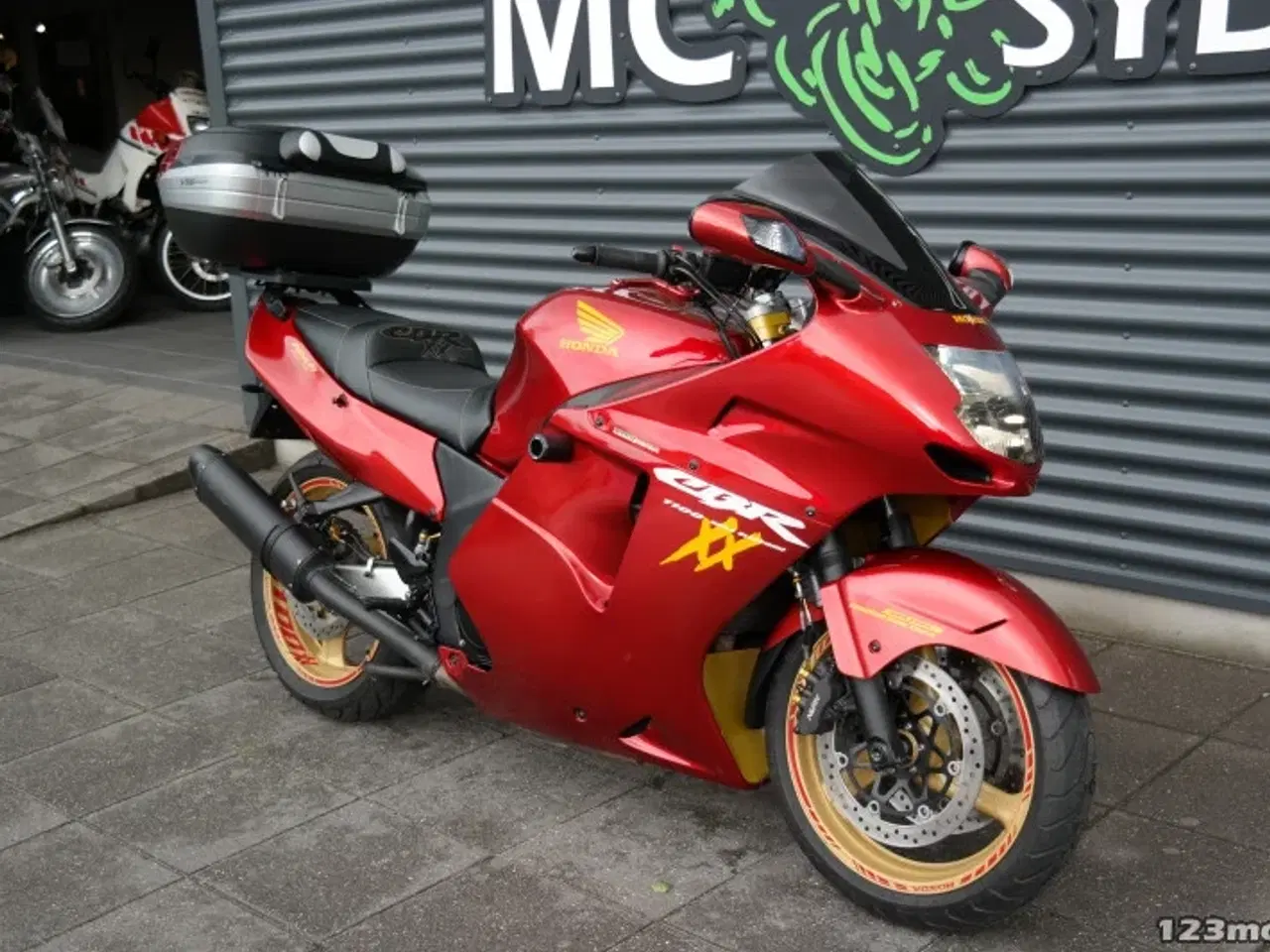 Billede 2 - Honda CBR 1100 XX MC-SYD       BYTTER GERNE