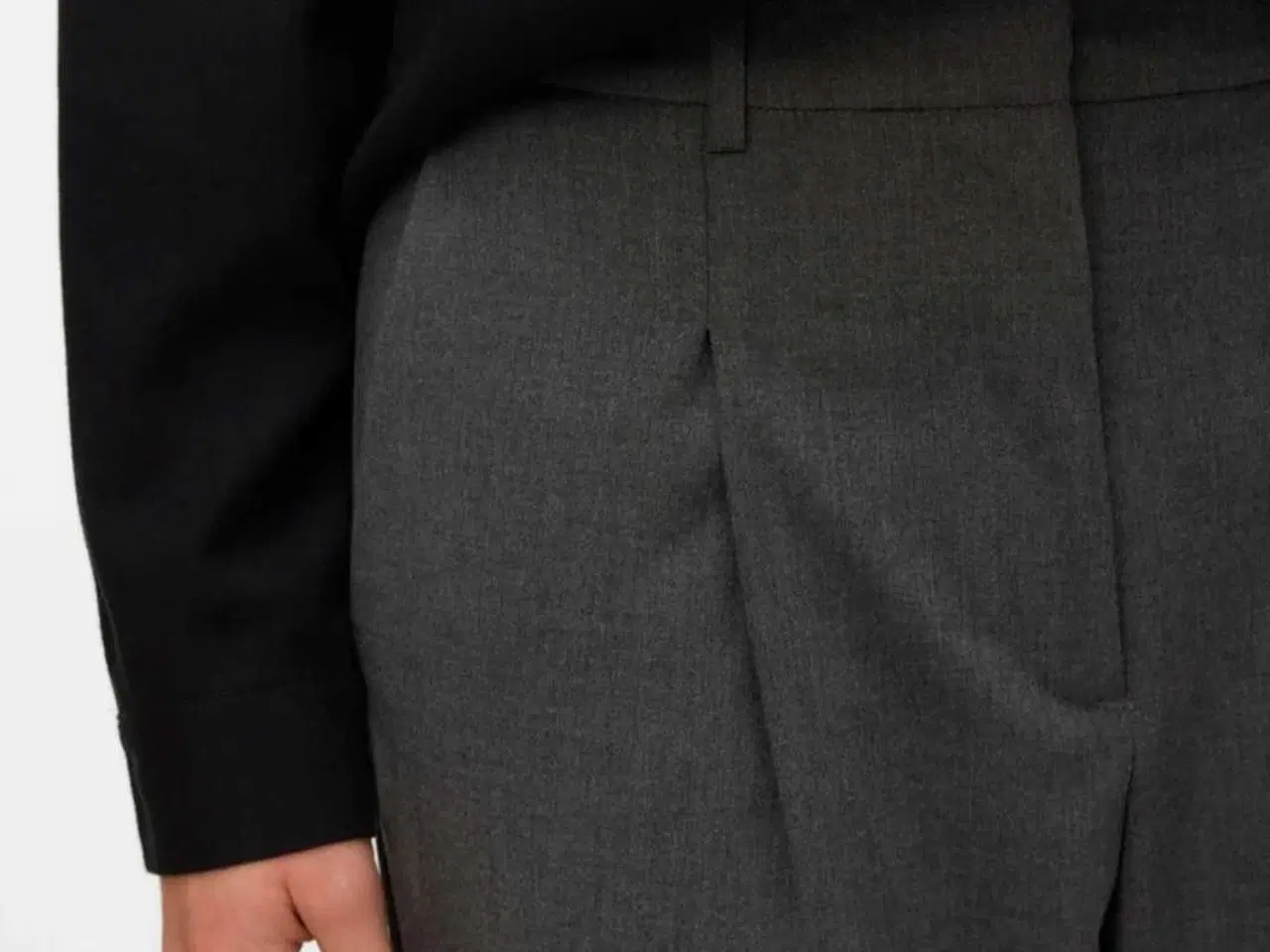 Billede 2 - Vero Moda habitbukser med brede ben 😊