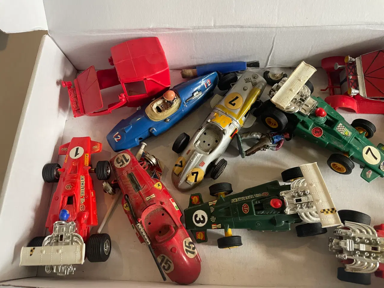 Billede 2 - Gl. racerbane forsk. biler