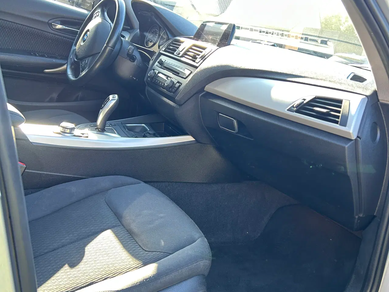 Billede 5 - Luksuriøs BMW 116D automatgearet 