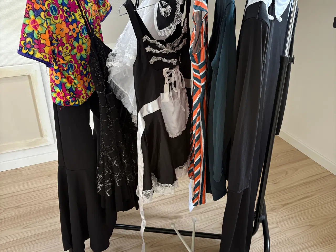 Billede 2 - Diverse udklædning 