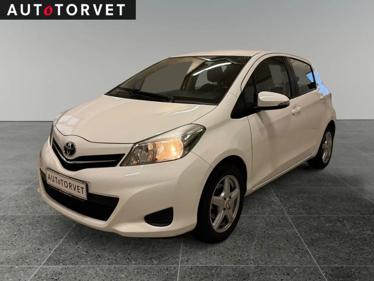 Billede 1 - Toyota Yaris 1,3 VVT-i T2