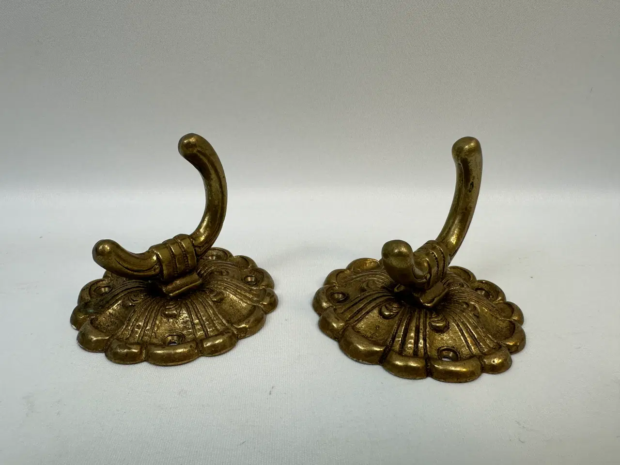 Billede 1 - 2 stk. vintage knager i messing