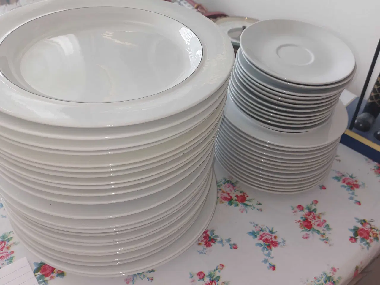 Billede 1 - Blå kant porcelæn 