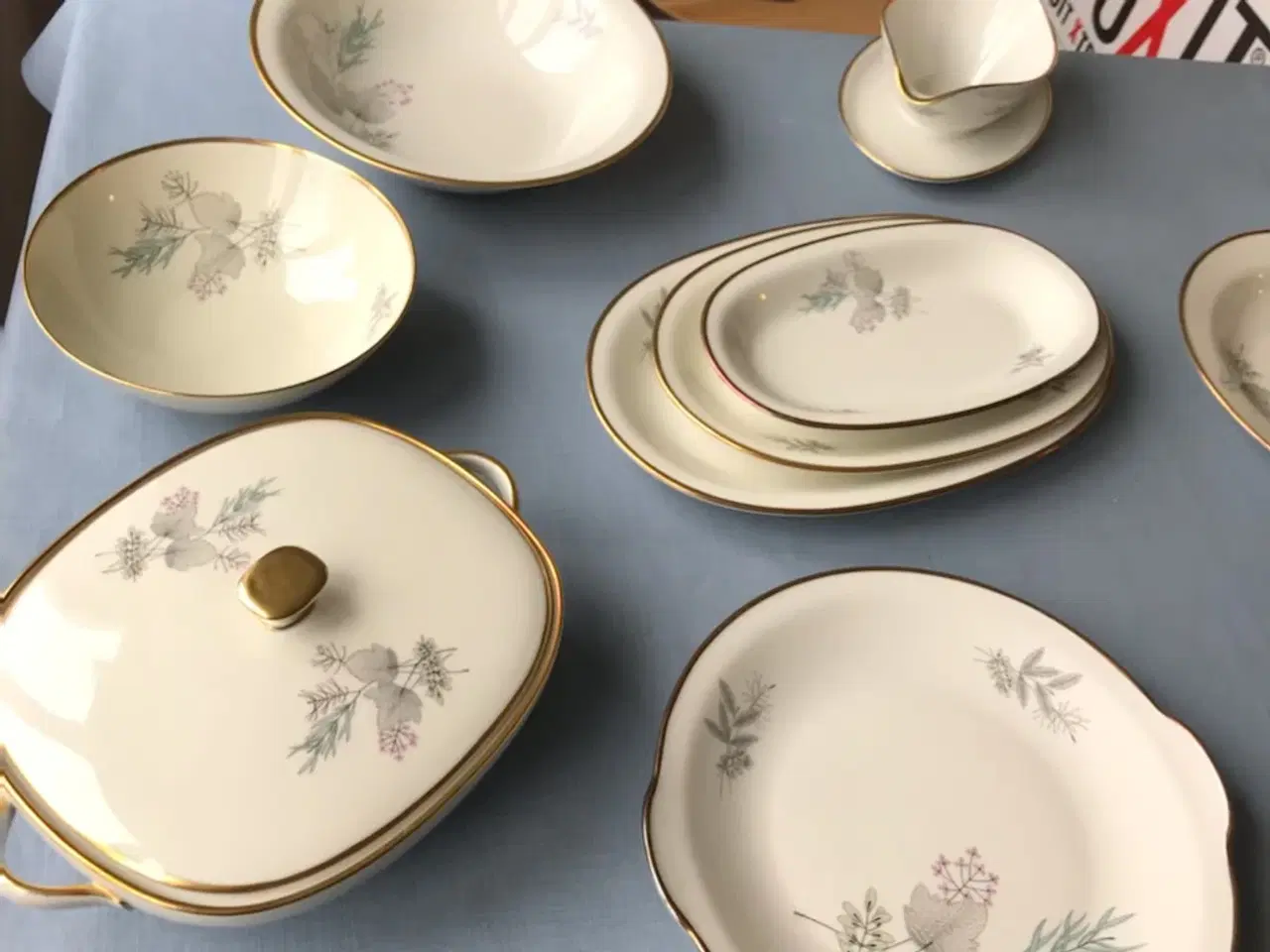 Billede 3 - Karup stel, Kjøbenhavns porcelæns maleri 60 dele