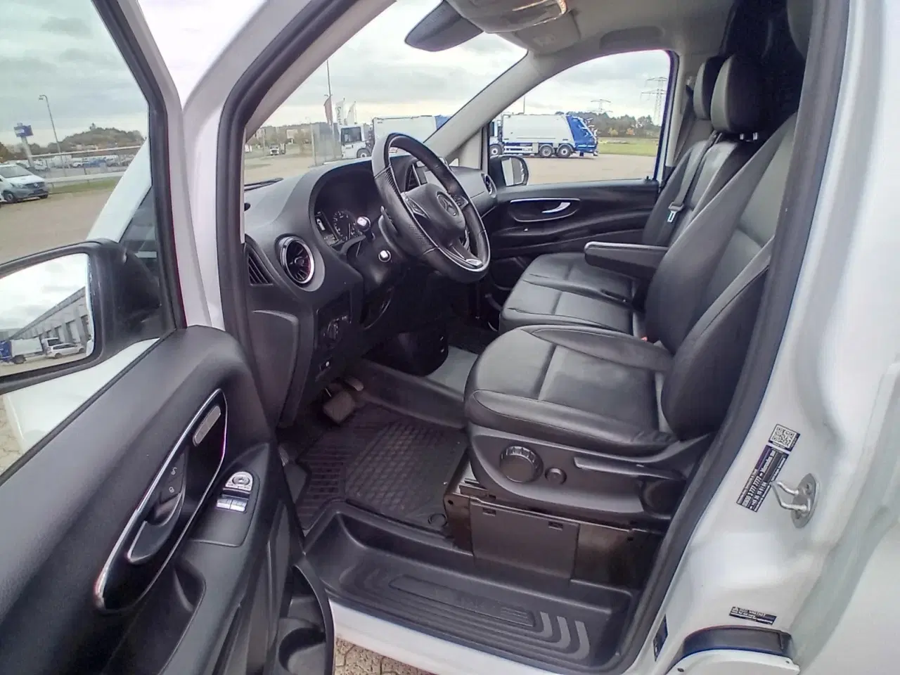 Billede 3 - Mercedes Vito 114 2,0 CDi Kassevogn aut. L RWD