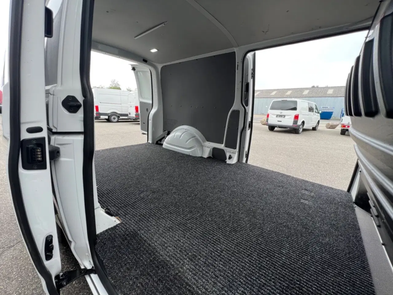 Billede 11 - VW Transporter 2,0 TDi 150 Kassevogn DSG lang