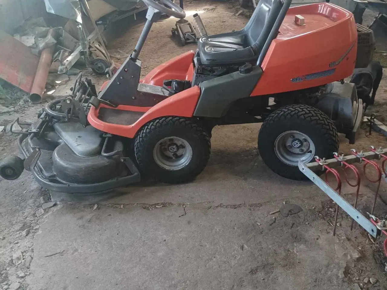 Billede 2 - Husqvarna Rider 20Hk Twin 