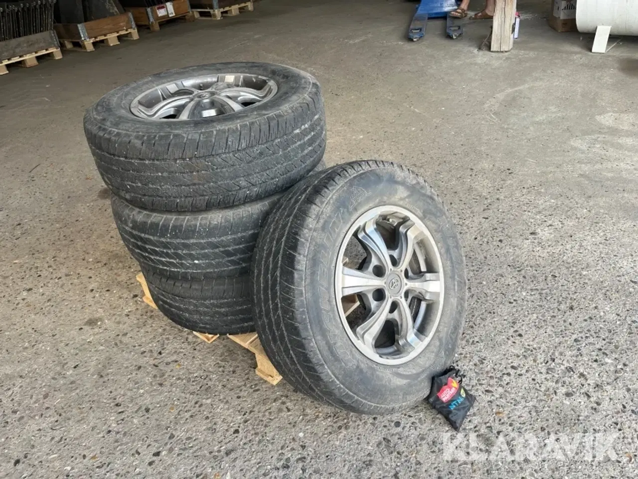 Billede 3 - Dæk med fælge Toyota 17" Michellin cross terrain