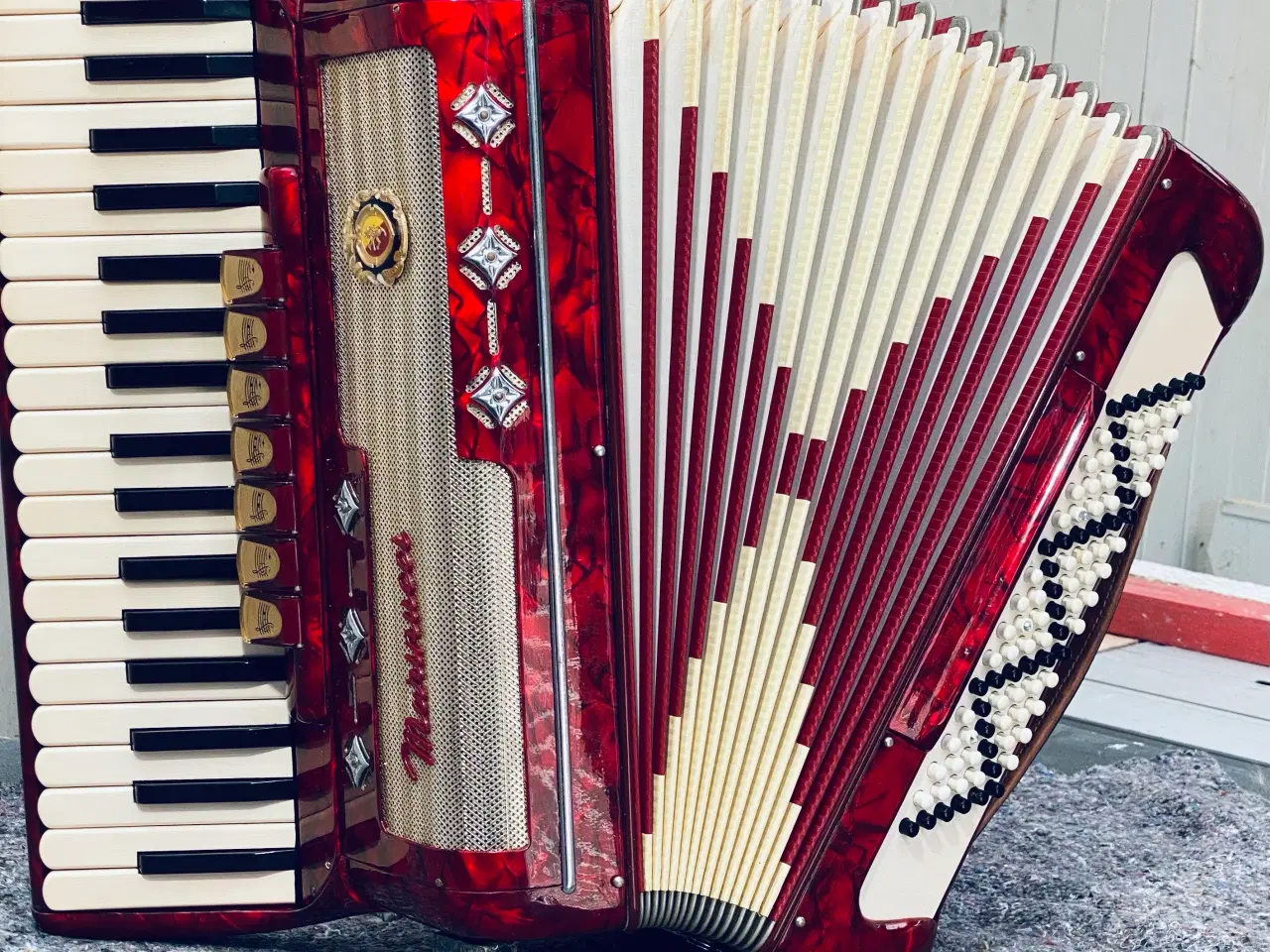 Billede 8 - Marinucci – Italiensk bold rød harmonika sælges 