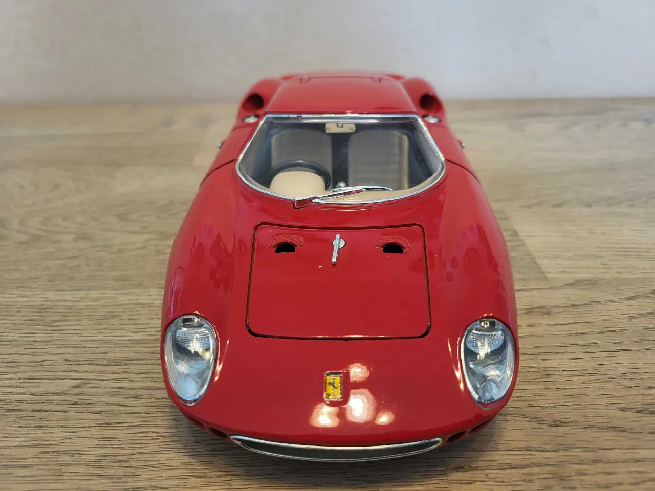 Billede 5 - Modelbil: Ferrari 250 Le Mans.  Skala 1/18.