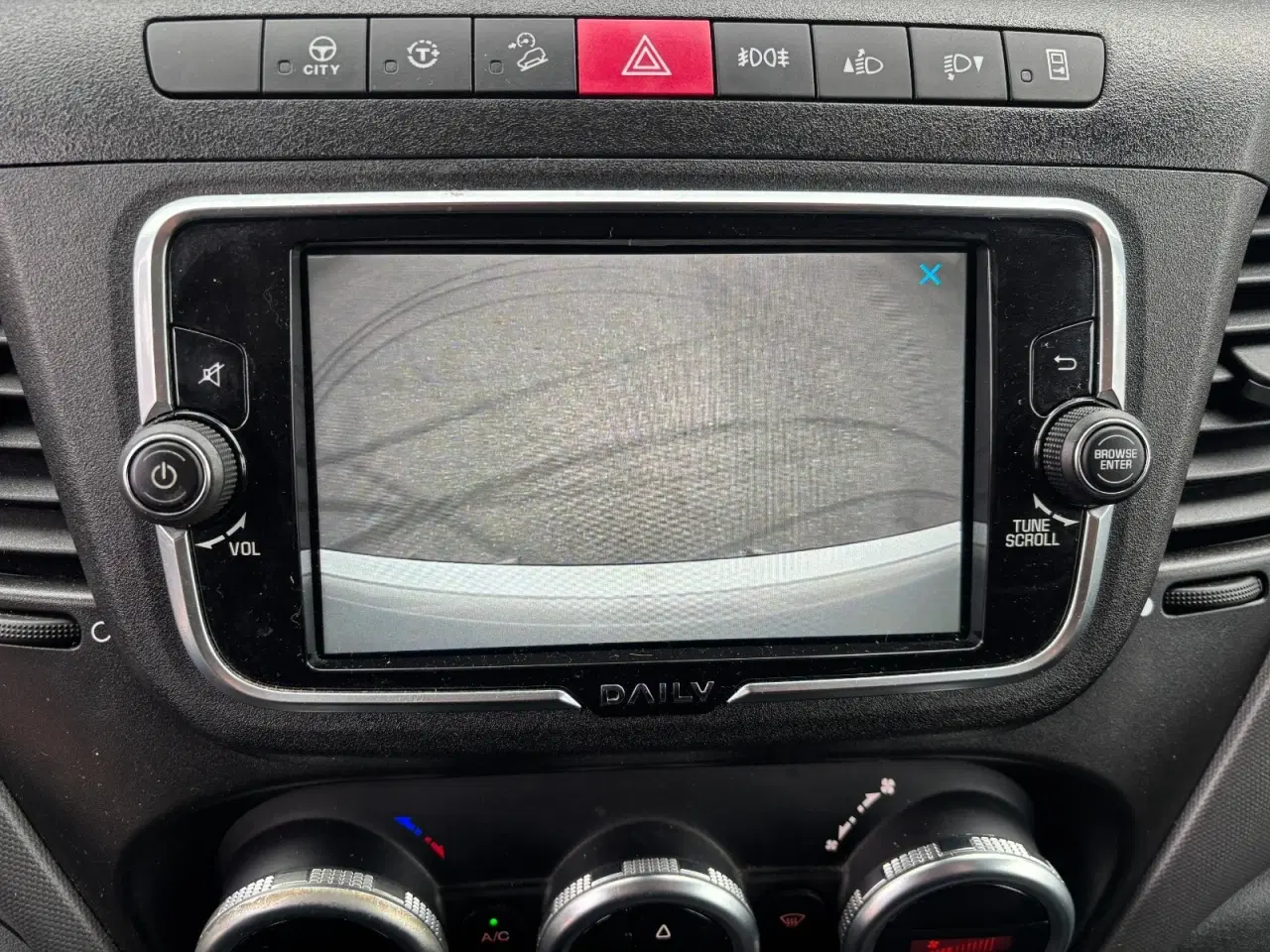 Billede 17 - Iveco Daily 2,3 35S16 Alukasse m/lift AG8