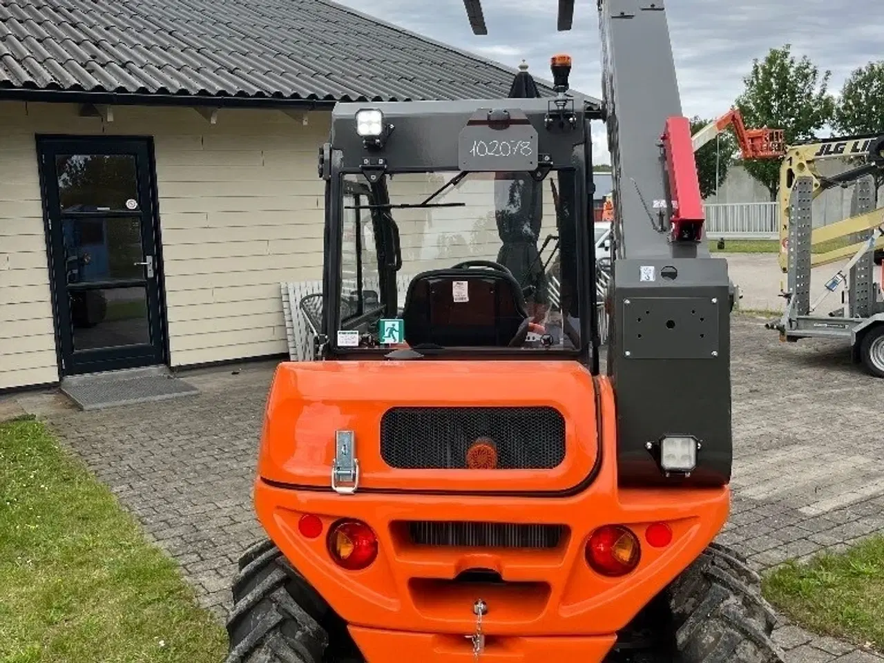 Billede 4 - Ausa T 144 H