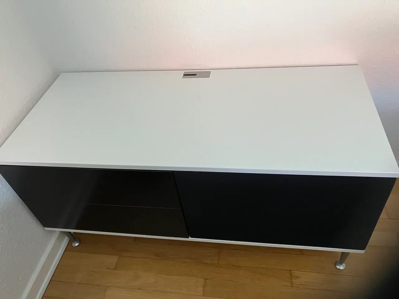Billede 3 - Unnu tv bord